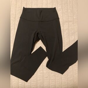 Lululemon Wunder Under Luxtreme size 8